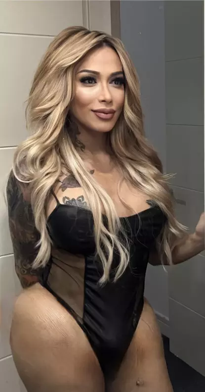 Alexandra Montenegro, trans escort 