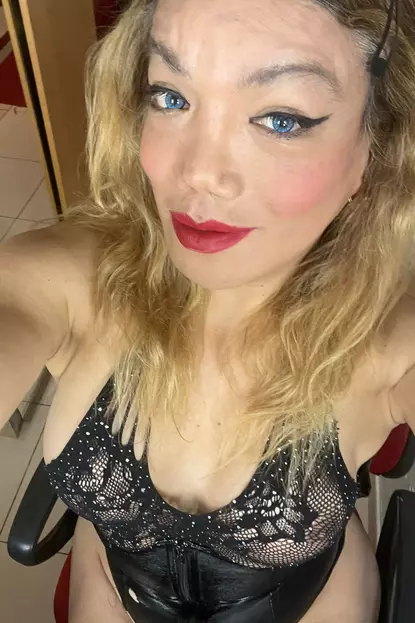 Dita, shemale escort barcelona 