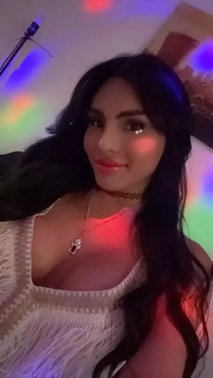 Mari Isabella Roy, transex 