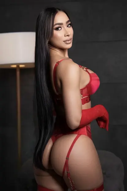 Chanel, escorts barcelona Colombiana