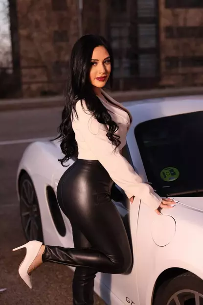 Alexandra, escort  girl Colombia