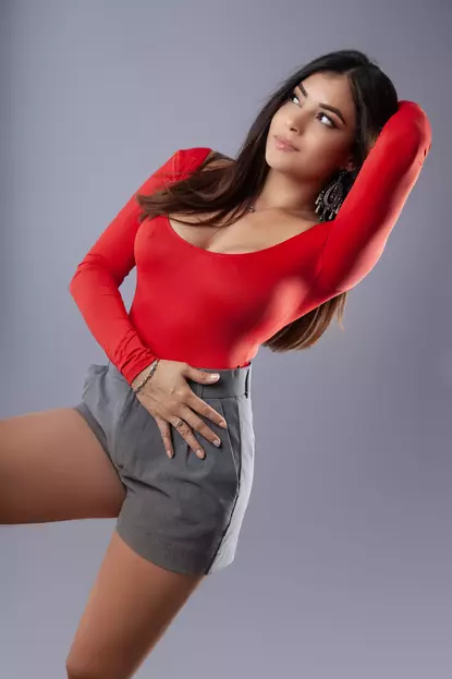 Valeria, Colombian