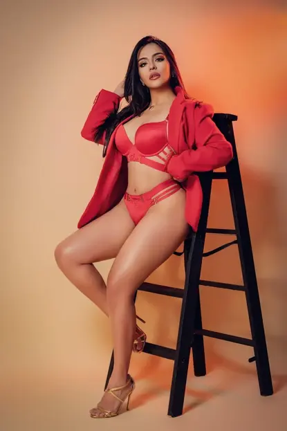 Isabella, Colombiana