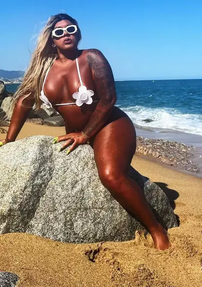Bombom, escort travesti Brasileña