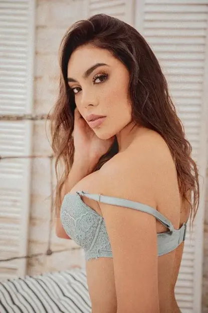 Linda, escorts barcelona Colombiana