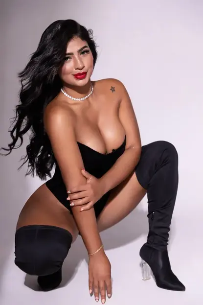 Canela, escort madrid Colombian