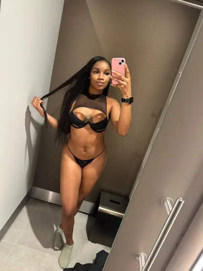 Canela, escortes barcelone Colombienne