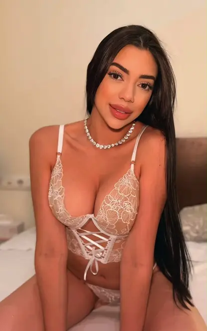 Paula , escorts Sagrada Familia Colombian
