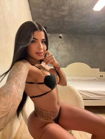 Bella, Colombiana