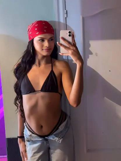 Valeria, Colombienne