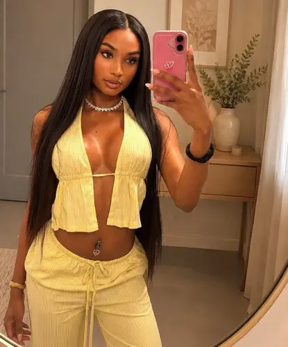 Jasmine, Colombienne