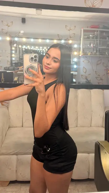 Cata , escorte girl barcelone Colombienne