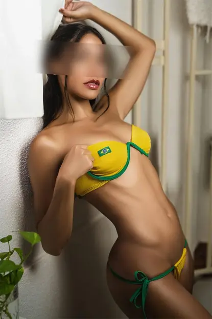 Maia, escorts en madrid Brasileña