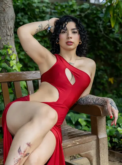 Corina , escort girl Vénézuélienne