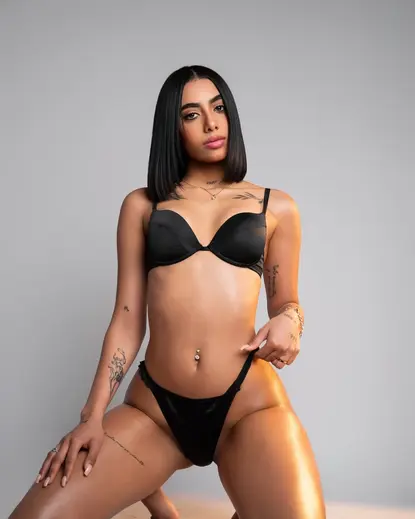 Mia, Colombienne
