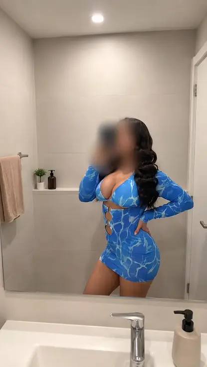 Carla, Brasileña