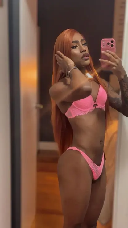 Valery, Colombienne