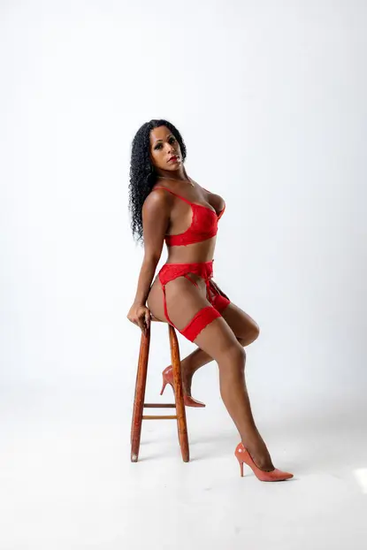 Tifany, Brasileña