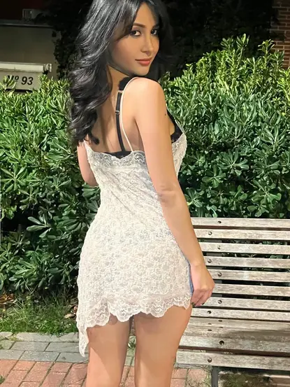 Natalia , Brasileña