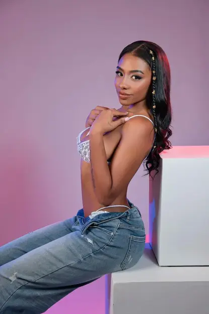 Emma, escorts in barcelona Colombian