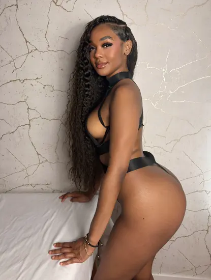 Naomi, escort trans madrid Colombiana