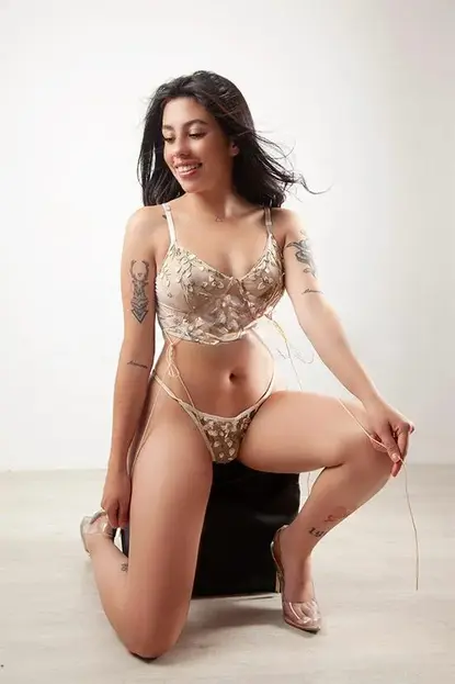Ema, escorts en barcelona Colombiana